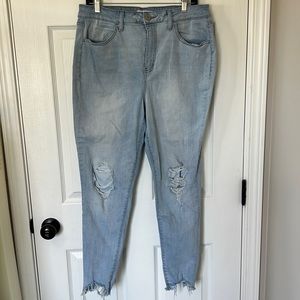 So Light Wash Ripped Skinny Jeans Size 17